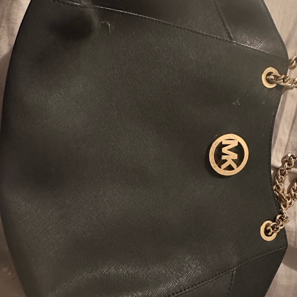 Michael Kors Jet set purse